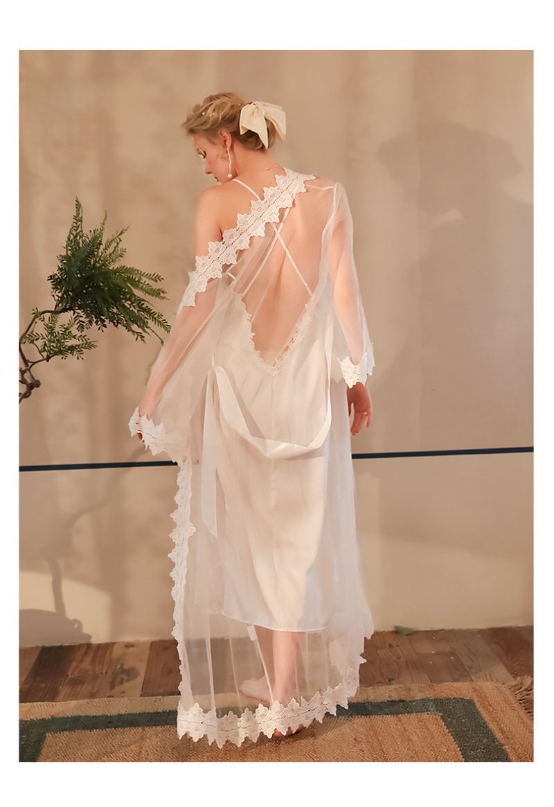 New Fashion Women's 2-Piece Pajama Set, Cami Nightdress & Robe, Water-Soluble Floral Lace Mesh Splicing Long Loungewear Comfortable Nightwear For Ladies