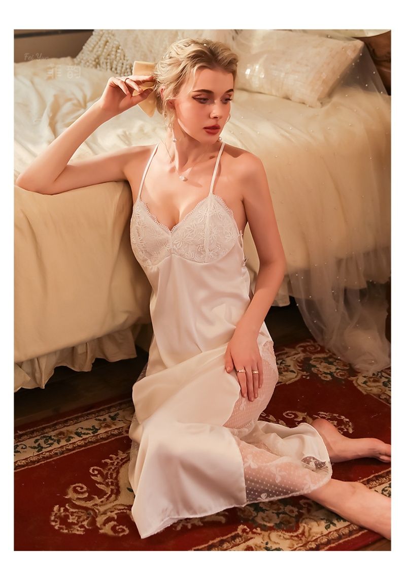New Fashion Women's 2-Piece Pajama Set, Cami Nightdress & Robe, Water-Soluble Floral Lace Mesh Splicing Long Loungewear Comfortable Nightwear For Ladies