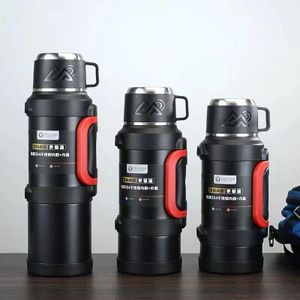 [ CLASSY NEW ARRIVALS🤩🤩✨!!! ] (EXPERIENCE LUXURY FOR LESS ❤) 1 Pc classy brand new very high quality stylish and fancy luxurious Kitchen Flask 4.0 ltrs Carpto at an afffordable price 👌🤩