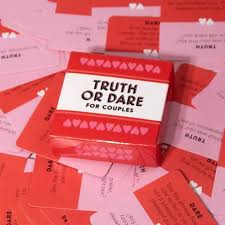 PREMIUM Truth or Dare for Couples: 50 Questions & 50 Challenges: 50 Questions and Challenges