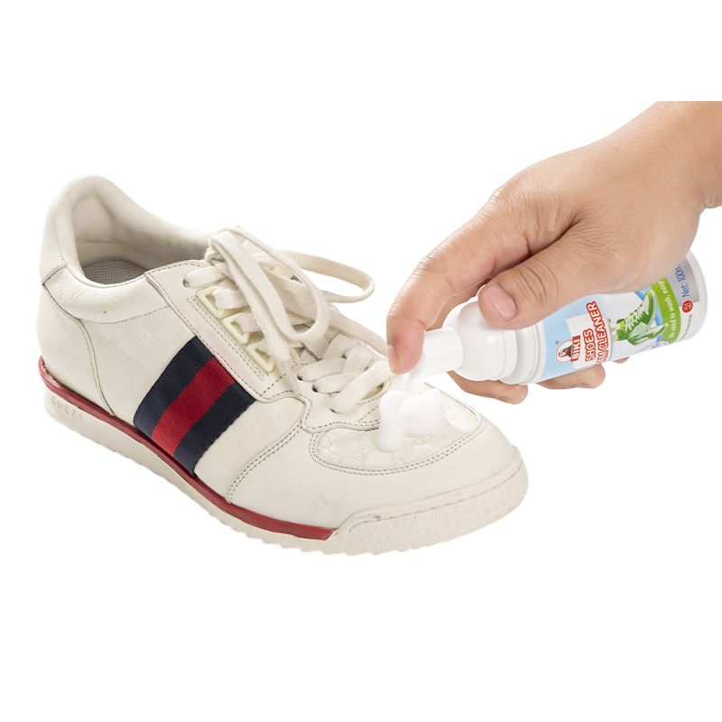 4 in 1 Sneaker Care Foam Cleaner, Deodorant Towel  and Brush Cleaning Kit