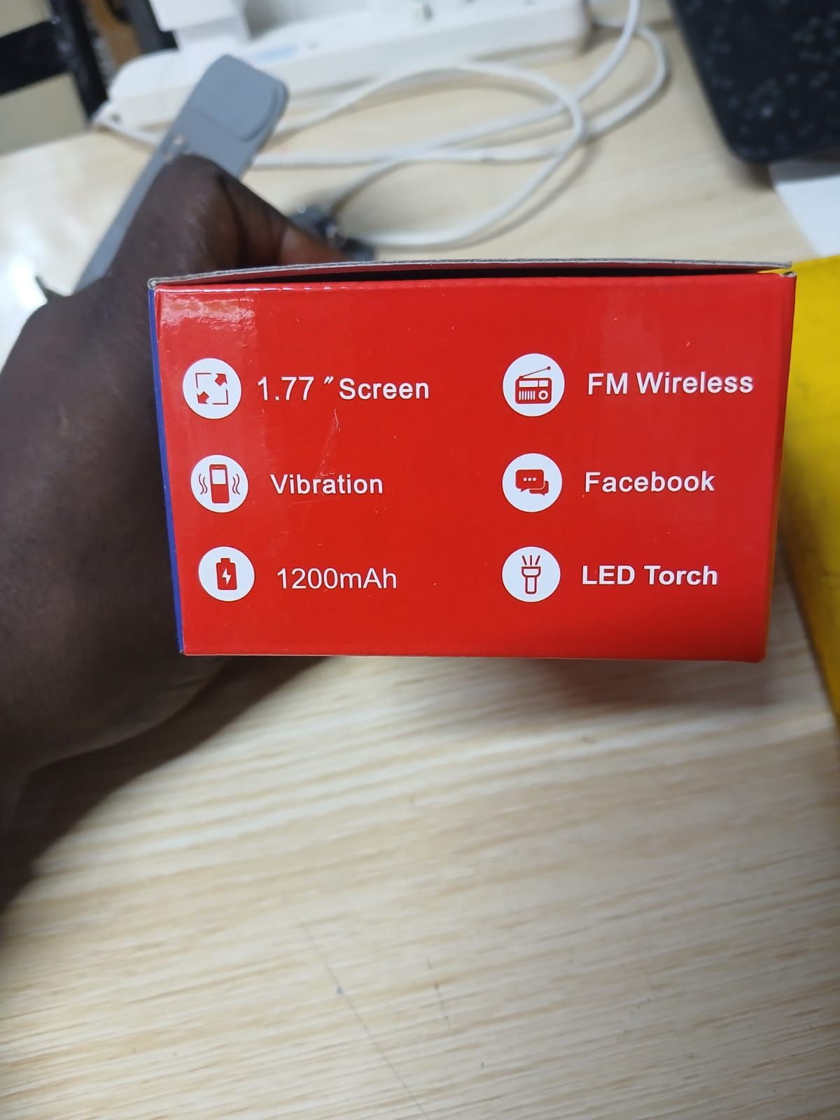 Brand New Ifinex T400 TRIPLE SIM CARD FEATURE PHONE WITH Bluetooth /Wireless FM/SD Slot kabambe/katululu/mulika mwizi/button feature phone