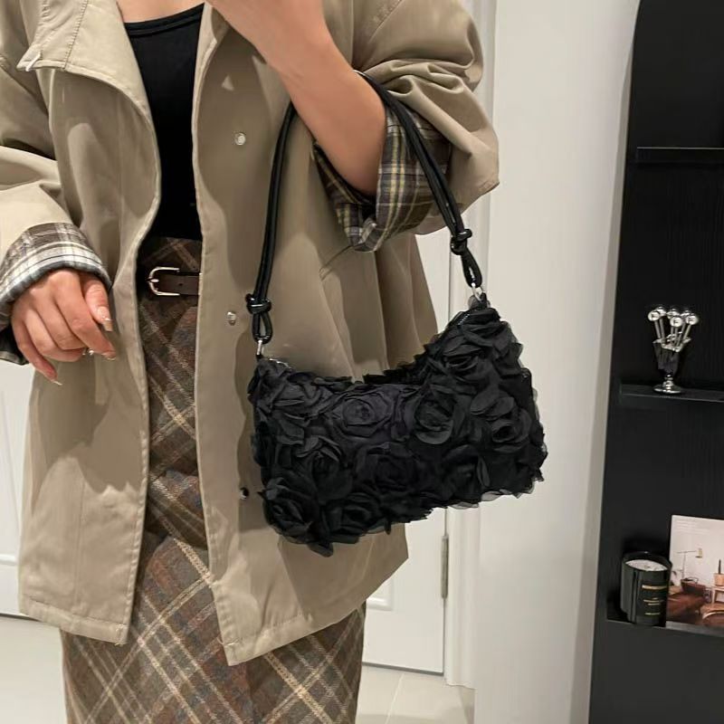 Lady tote bag made of fabric, stylish and elegant, long style, small rose-shaped pocket handbag, crossbody bag, new style women's bag, high appearance level