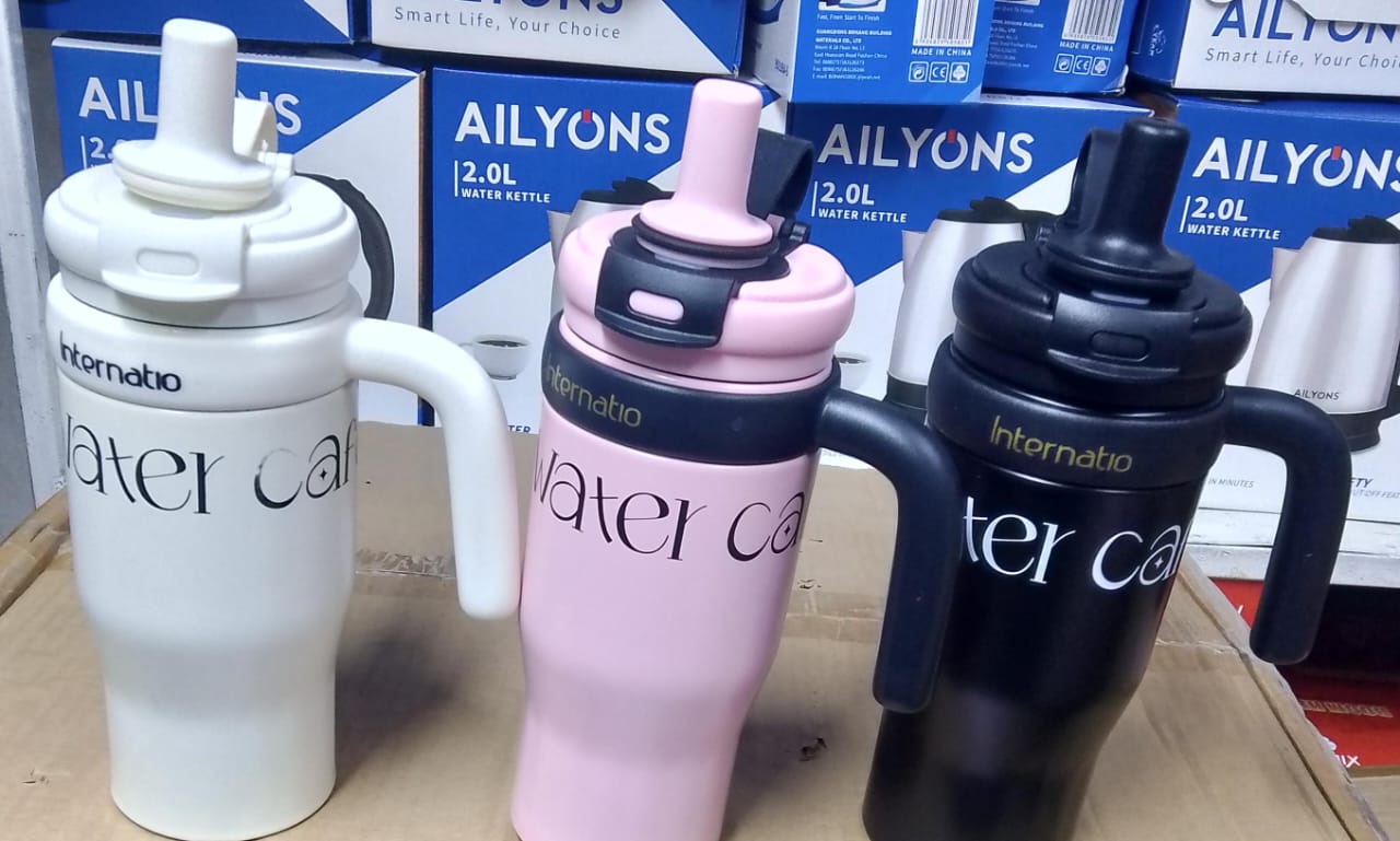 550ml Stanley Cup Design Vacuum Flask - Insulated Tumbler with Handle & Straw, Leak-Proof Lid, Double Wall Stainless Steel for Hot & Cold Drinks, Sports & Travel