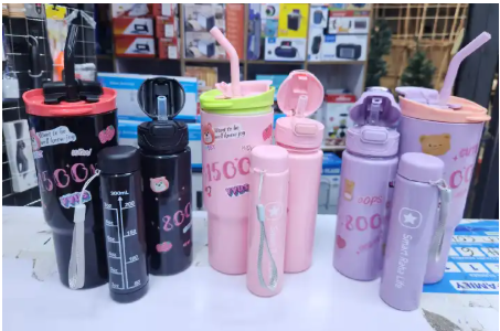 3 in 1 Leak-Proof Bear-Themed Water Bottle Set – 3-Piece Decorative Plastic Bottles with Built-in Straws, Motivational Hydration Text & Carrying Strap (Large + Small), BPA-Free for Kids & Adults