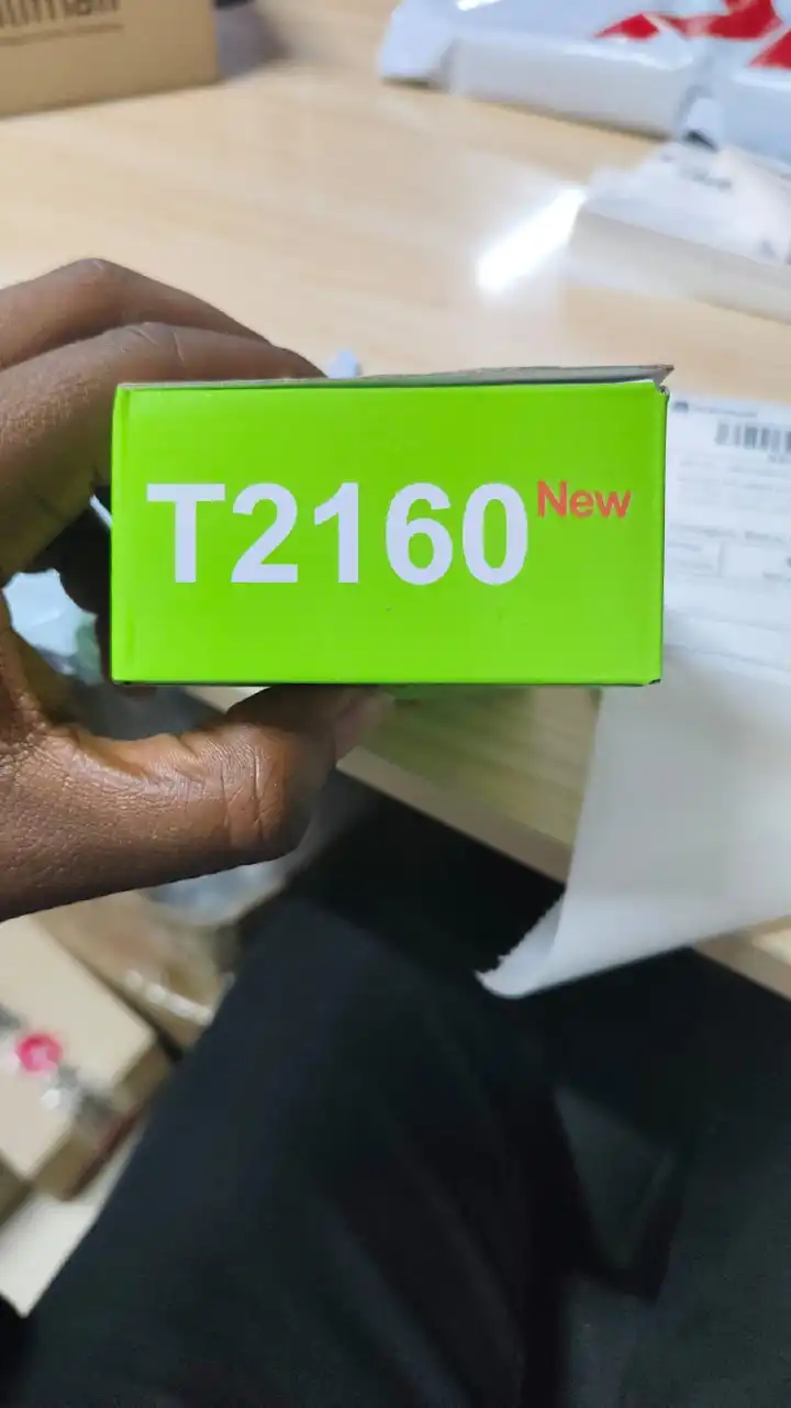 CALUS T2160 phone 1.77" screen TRIPLE SIM CARD 5C Battery TYPE C CHARGING wireless FM Torch light bright torch CALUS smart live featured phone