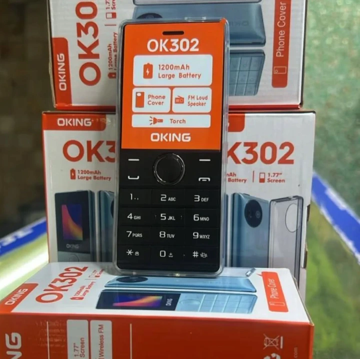 [OFFER] Oking Ok302 DUAL SIM CARD PHONE 32.0 MB of RAM 1.77 inch display Includes wireless FM radio with external earphone support, flakabambe katululu 1200mAh feature button phone featured phones