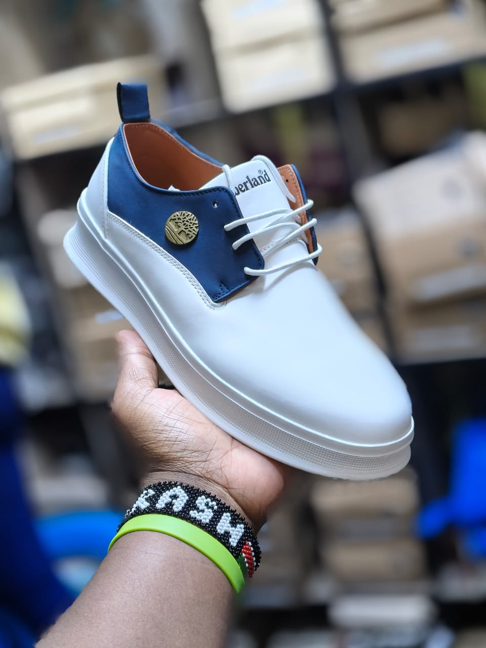Timberland White Classics Men's Casual Sneakers, Timberland Casuals (Best Shop for Sneakers, Official Shoes and Shoe Accessories)