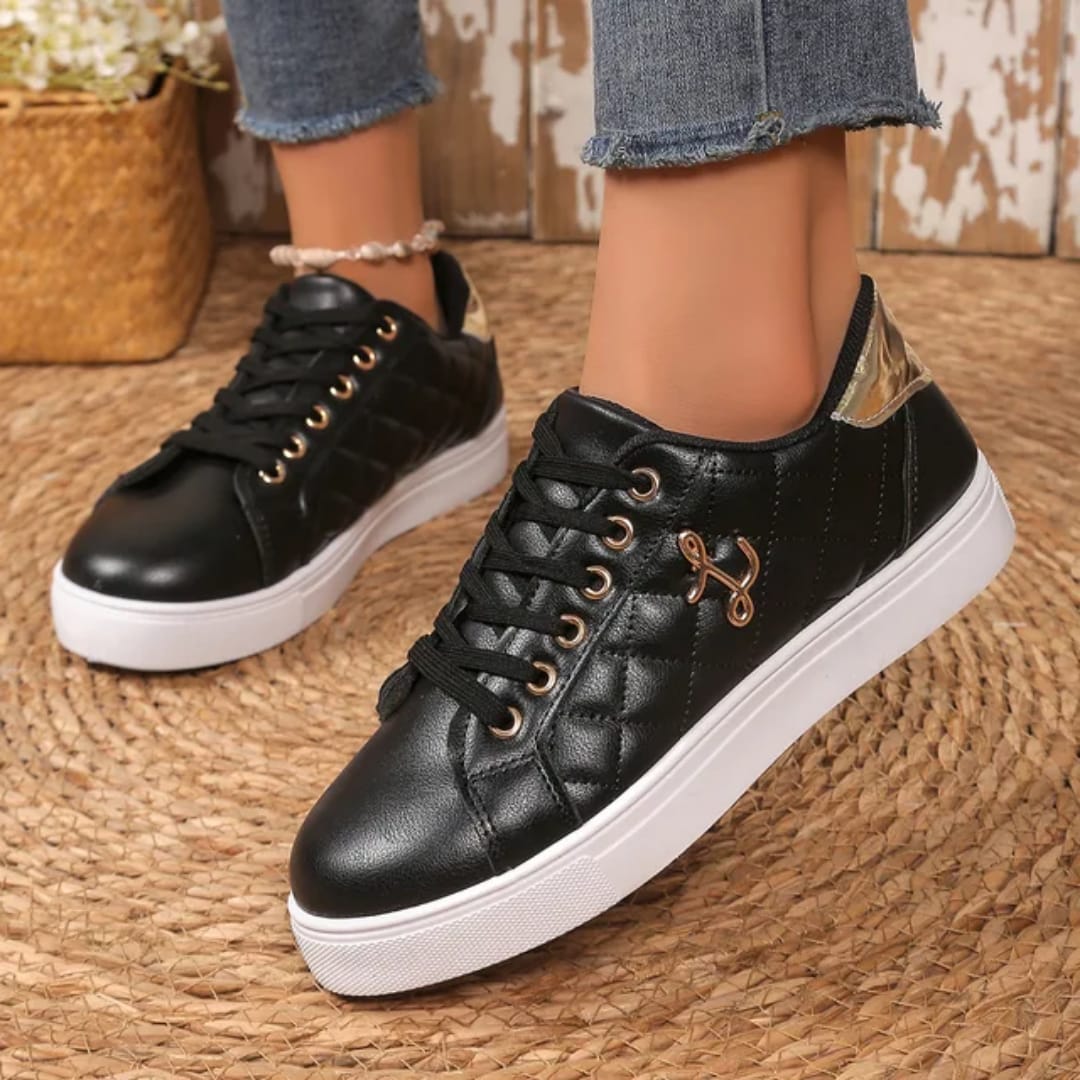 Machislet Women’s Sneakers —LADIES SNEAKERS ✅Quality out door sneakers, fashionable with a normal fit from size 36...43. They are durable shoes with a rubber sole and they are suitable in all seasons.
