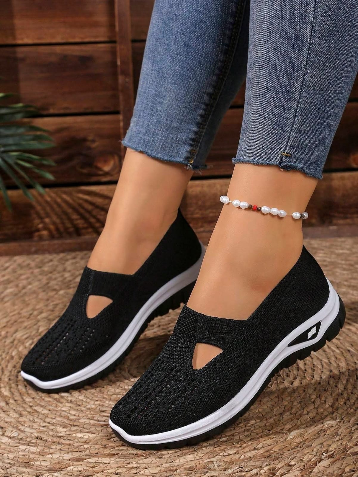 Breathable Slip-On Comfort Sneakers /Soft Sole// Orthopaedic Shoes//Ladies Rubbers