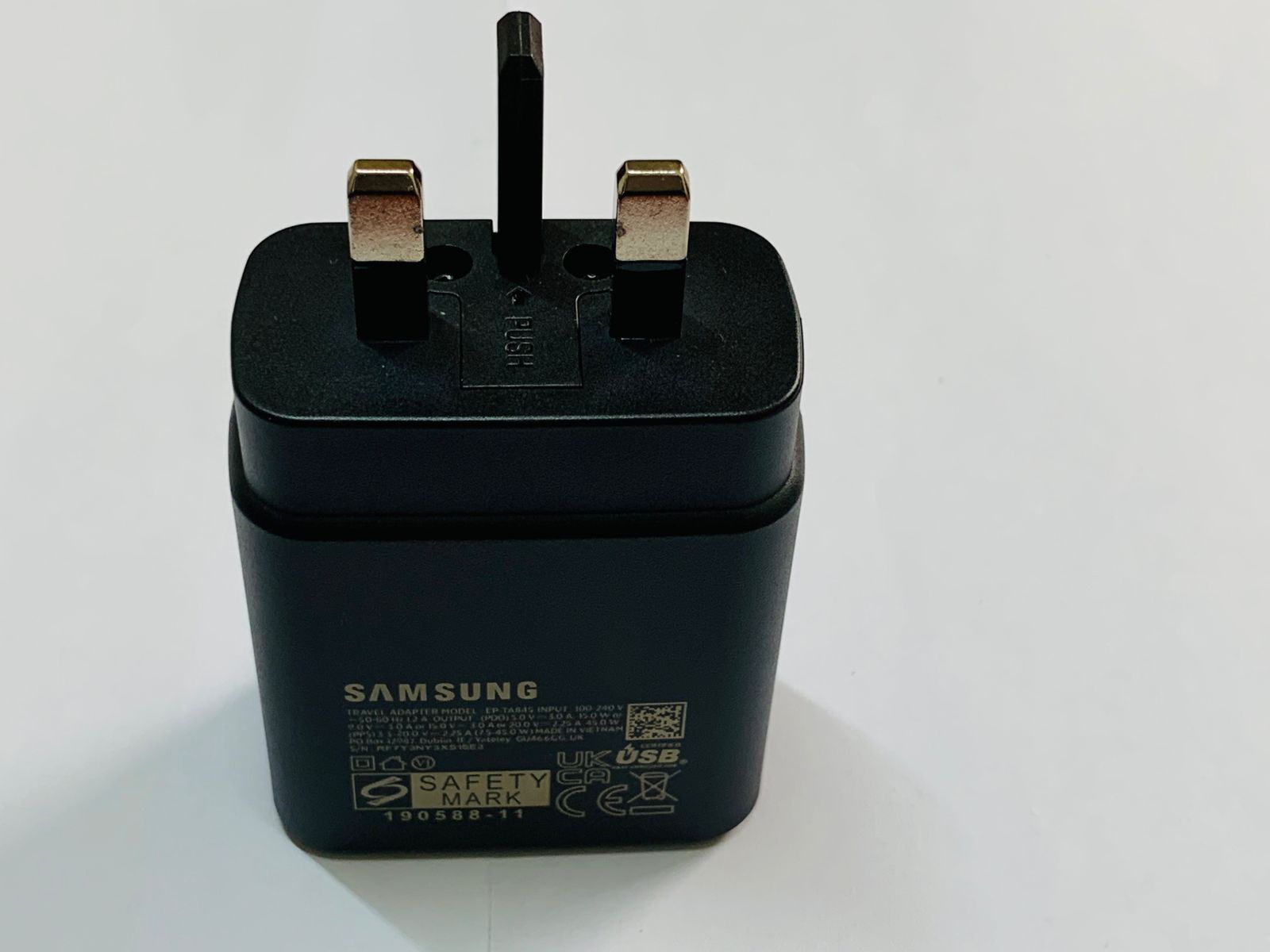 Samsung Original 45W USB-C Super Fast Charging Adapter PD Charger – Black, Genuine Fast Wall Charger with 30 Days Warranty, Safe & Efficient Charging for Samsung and Compatible USB-C Devices