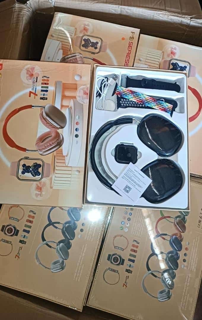 P9 Series 9 SmartWatch One Smart Watch 7 Straps with P9 Bluetooth Headphones Wireless Magnetic Charging P9 Headphones 7 Straps Heart Rate Sleep Monitoring Android & iOS Compatible