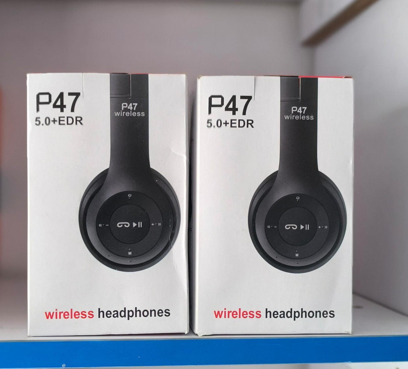 P47 headphone