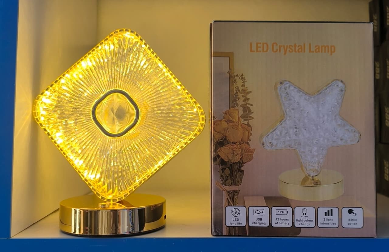 Square shaped crystal lamp