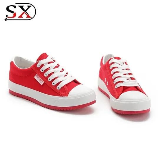 Women Canvas Sneakers – Lightweight, Comfortable & Trendy Casual Shoes