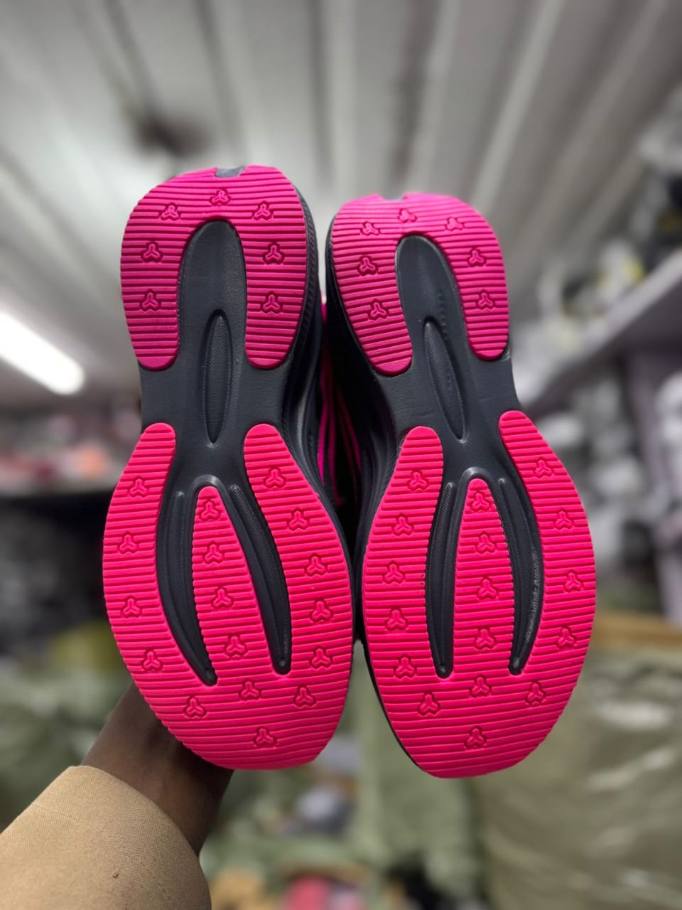 Nike Zoom High Quality Shoes designed for comfort and performance. Lightweight build with a soft cushioned sole, breathable material, and strong grip for daily wear, sports, and casual outings.