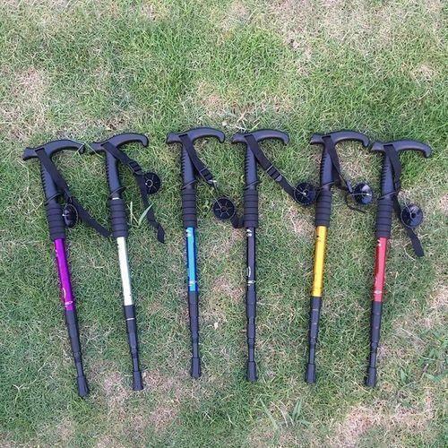 Adjustable Hiking Pole Trekking Pole Anti-Shock Walking Stick Support for serious hikers and casual walkers with a telescopic, adjustable design, it reduces joint strain- COLOR SELECTION