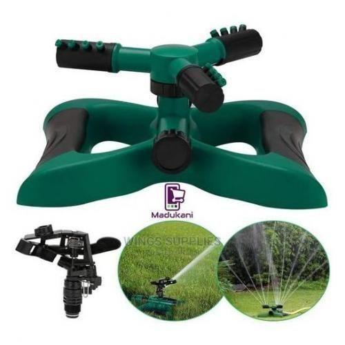 360 Degrees Automatic Rotating Garden Sprinkler Adjustable 3 Nozzles Water Saving Atomizing Garden Irrigation Yard Lawn Spray Head