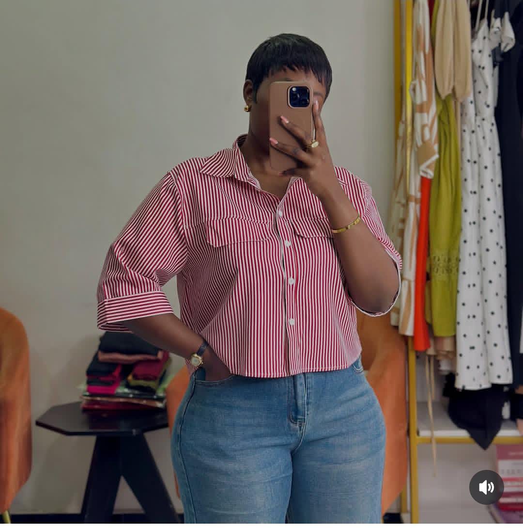 Stylish  Striped Button-Down Blouse with 3/4 Sleeves – Casual Chic Top for Women