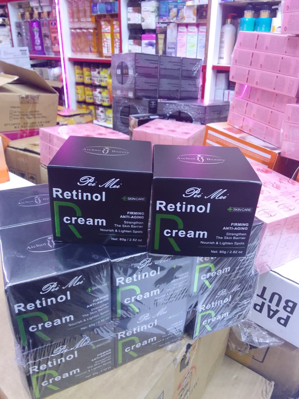 🧴 Anti-Aging / Firming Retinol Cream. a powerful skincare treatment formulated to help reduce wrinkles, fine lines, and signs of aging while improving skin firmness and elasticity.

Infused with reti