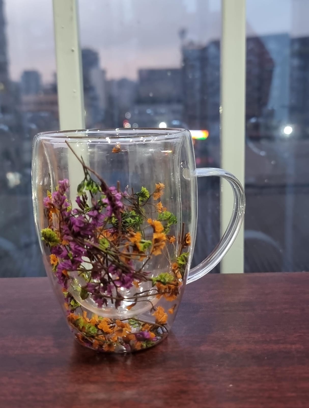 DOUBLE GLASS FLOWER TEA CUP, AESTHETIC PRESERVED FLOWER CUP, CUTE INSULATED TEA CUP WITH HANDLE, HEAT RESISTANT & LEAD-FREE COFFEE MUGS, GIFTS FOR BIRTHDAY MOTHER'S DAY, PERFECT FOR WOMEN WIFE MOM