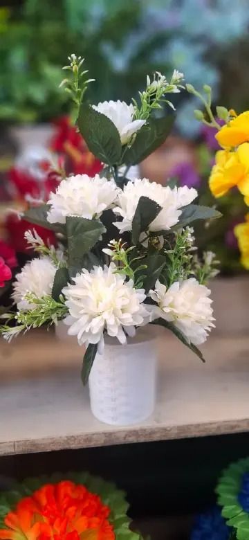 Valentine’s Artificial Flower Gift – Modern Home Décor with Unbreakable Vase, Perfect Centerpiece for Home, Office, Coffee Table & Console Table.Featuring realistic artificial flowers arranged well.