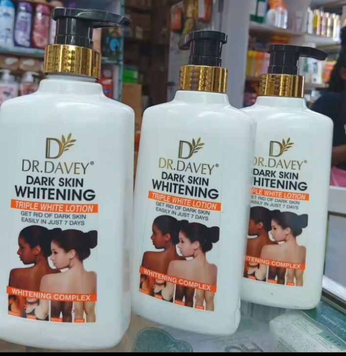 Dr Davey Dark Skin Whitening Triple White Lotion 500ml – Whitening Complex Brightening Body Lotion For Dark Spots, Knuckles, Elbows & Knees, Moisturizing Even Skin Tone Glow Lotion
