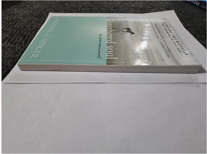 The Untethered Soul by Michael A. Singer Spiritual Guide to Inner Freedom Mindfulness Meditation Personal Growth Self Awareness Emotional Healing Paperback Book for Mental Clarity Stress Relief