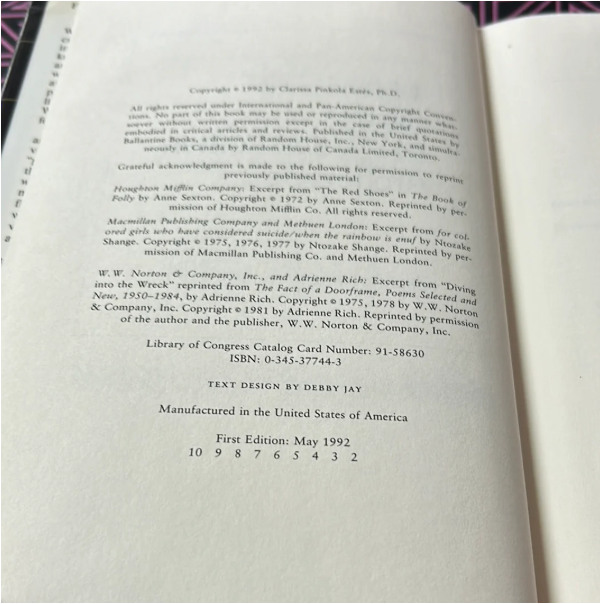 Women Who Run With the Wolves by Clarissa Pinkola Estés Psychology Book Feminine Archetypes Mythology Self-Help Personal Growth Empowerment Women Intuition Creativity Healing Wild Woman Storytelling S