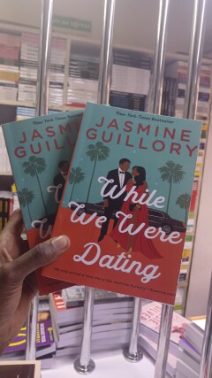 While We Were Dating Romance Novel Paperback by Jasmine Guillory Contemporary Love Story, Celebrity Romance, Fake Dating, Friendship, Emotional Growth, Summer Read