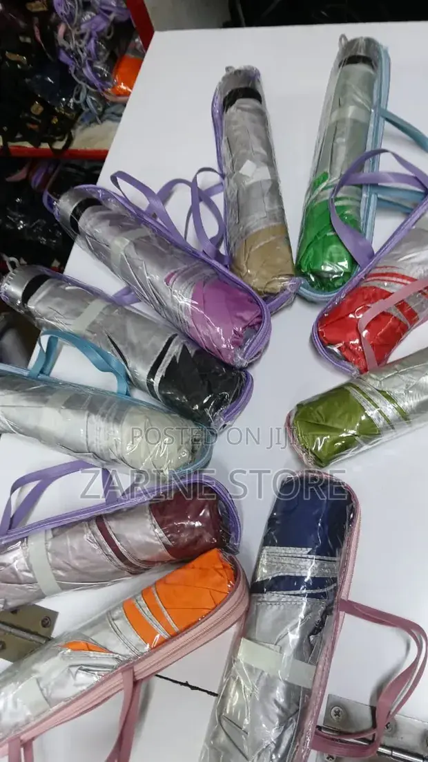 Foldable Umbrellas – Silver Top with Multi-Shade Undercoat, Strong, Compact & All-Weather Protection