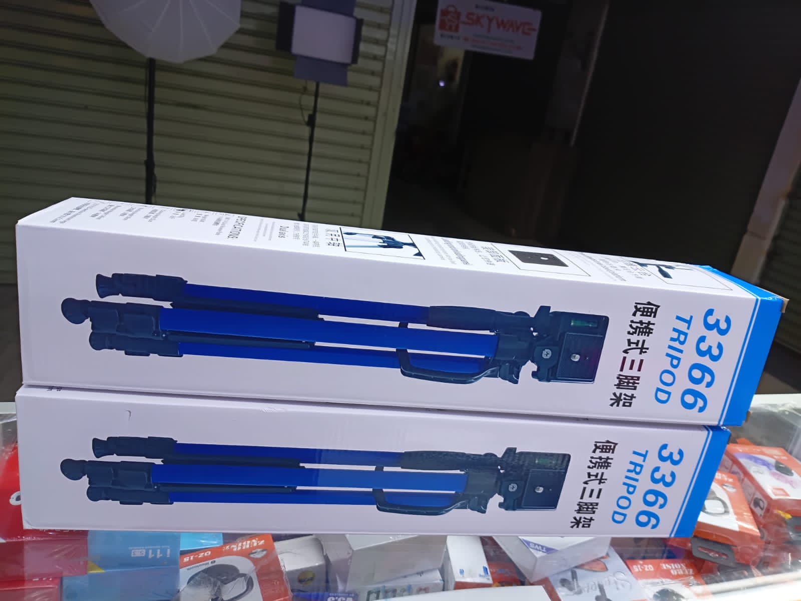 CAMERA & MOBILE PHONE TRIPODS – 3520 / YUFENG 3388 / PLOKAMA PK-9930 150CM ADJUSTABLE TRIPOD STANDS FOR VIDEO & PHOTOGRAPHY