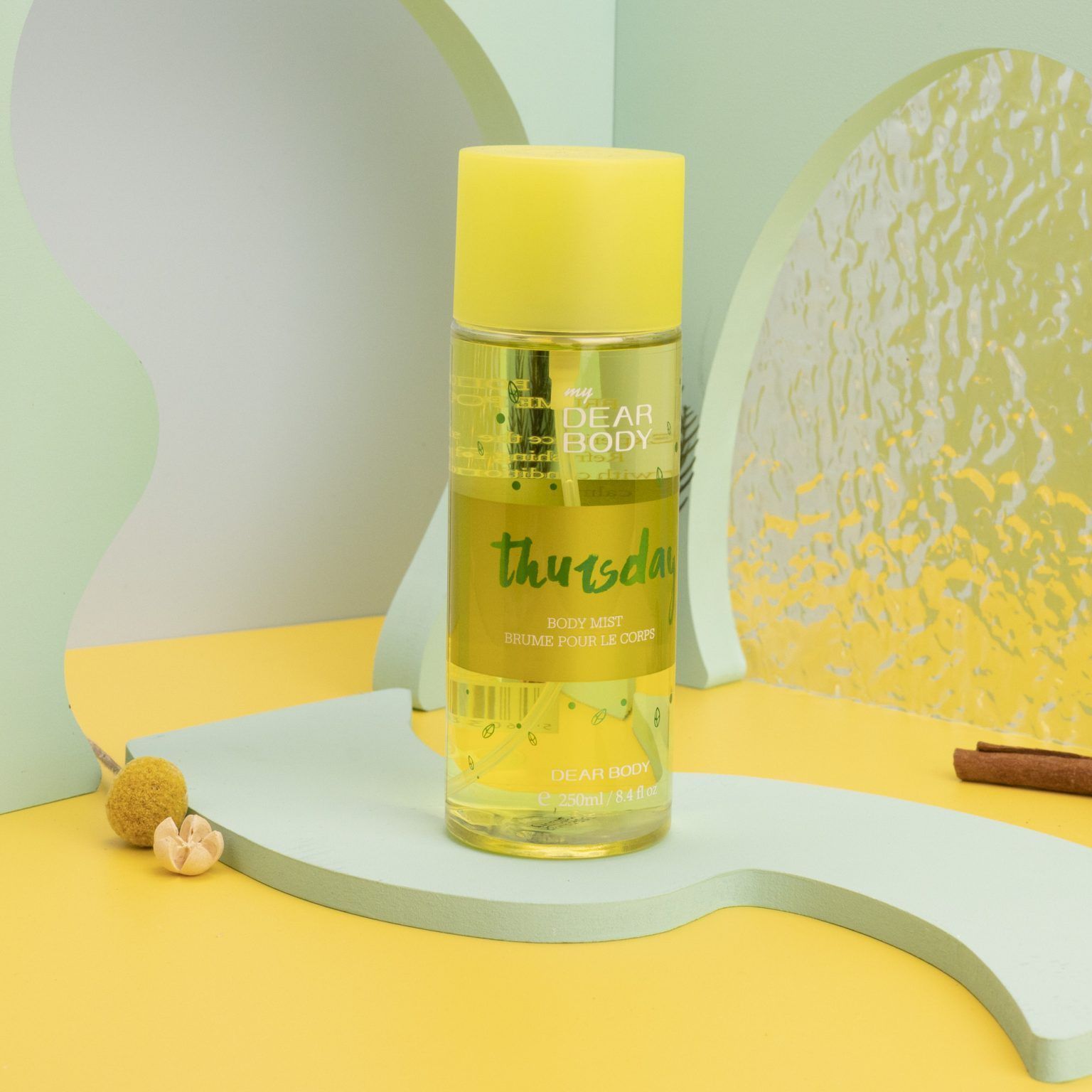 DEAR BODY MIST 250ML  FRAGRANCE BODY SPRAY, REFRESHING PERFUME MIST SUITABLE FOR ALL OCCASIONS EXPERIENCE EVERYDAY FRESHNESS AND ELEGANCE WITH THE DEAR BODY MIST 250ML, A BEAUTIFULLY SCENTED FRAGRANCE