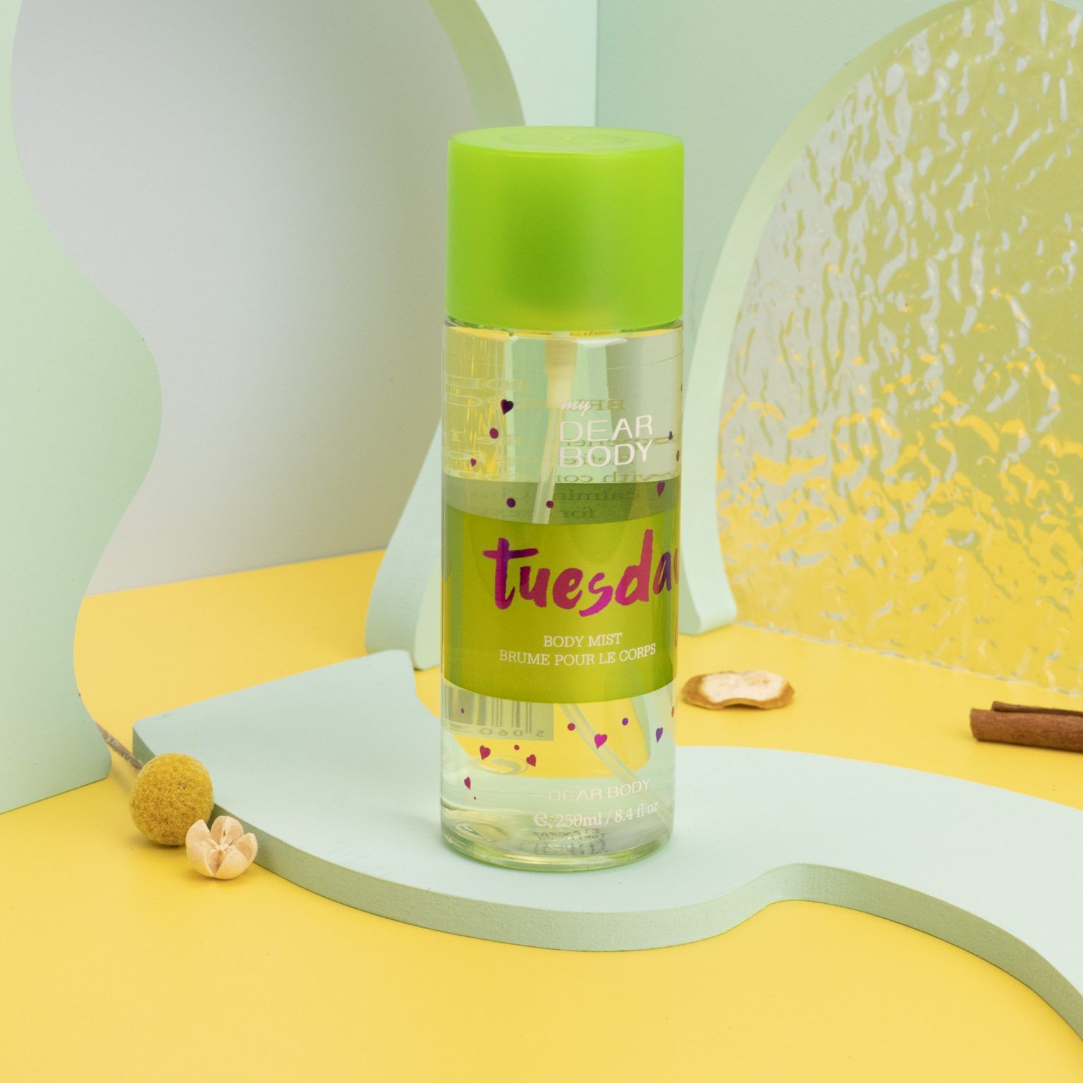 DEAR BODY MIST 250ML  FRAGRANCE BODY SPRAY, REFRESHING PERFUME MIST SUITABLE FOR ALL OCCASIONS EXPERIENCE EVERYDAY FRESHNESS AND ELEGANCE WITH THE DEAR BODY MIST 250ML, A BEAUTIFULLY SCENTED FRAGRANCE