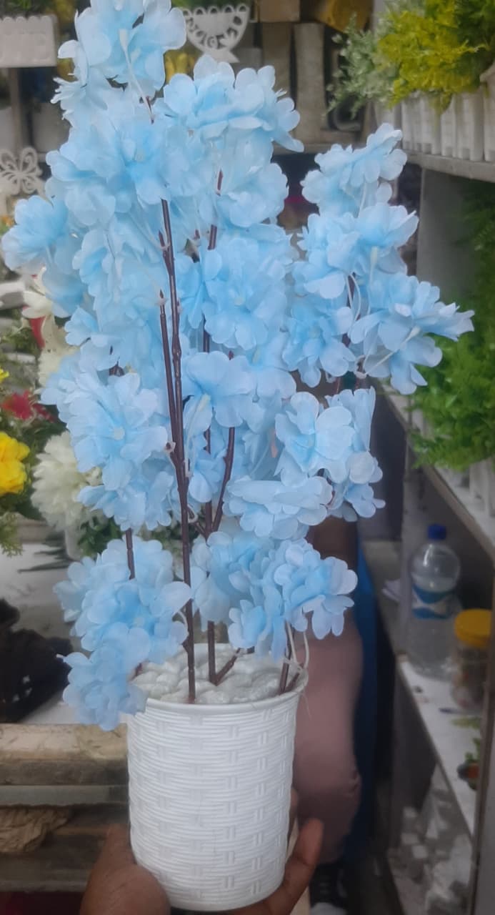 Elegant artificial flower vase arrangement-Home decor & office decor ,reception,bedroom,reception, or gifting.High quality artificial flowers(long lasting & fade resistant). No maintenance required.