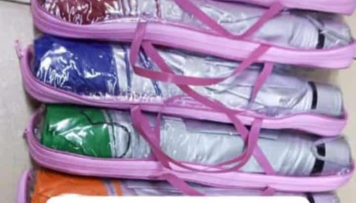 Foldable Umbrellas – Silver Top with Multi-Shade Undercoat, Strong, Compact & All-Weather Protection