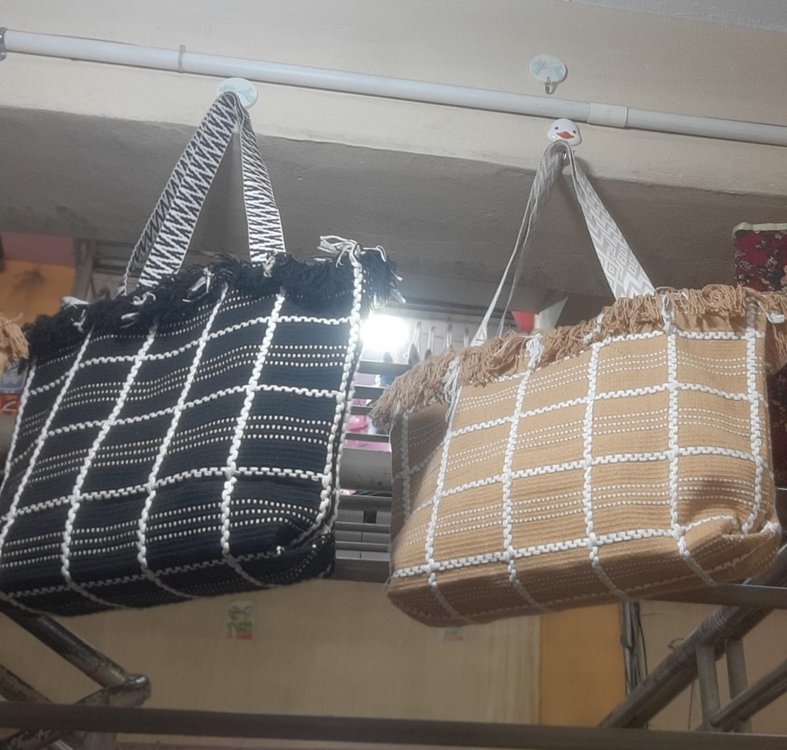 👜 Women’s “Summer Vibes”  Tote Bag – Stylish & Spacious Shoulder Bag. With strong and durable shoulder straps ,spacious interior-fits phone,wallet,makeup,notebook & more.