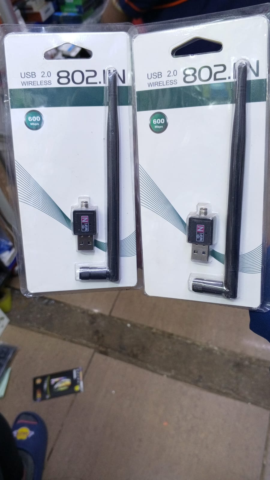 Generic USB 2.0 Wireless Adapter 802.11n 600Mbps WiFi Dongle with High Speed Internet, Plug & Play for PC Laptop Desktop Network Connection