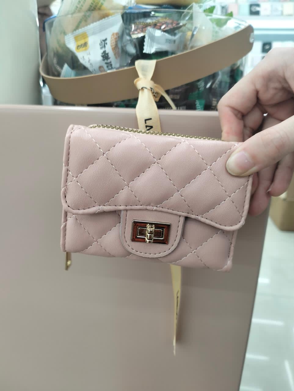 CUTE BIFOLD LADIES WALLET – SMALL COMPACT FASHION WALLET WITH CARD SLOTS, COIN POCKET & DURABLE DESIGN