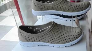 Closed Shoes Made of Soft elastic men, women, unisex Crocs