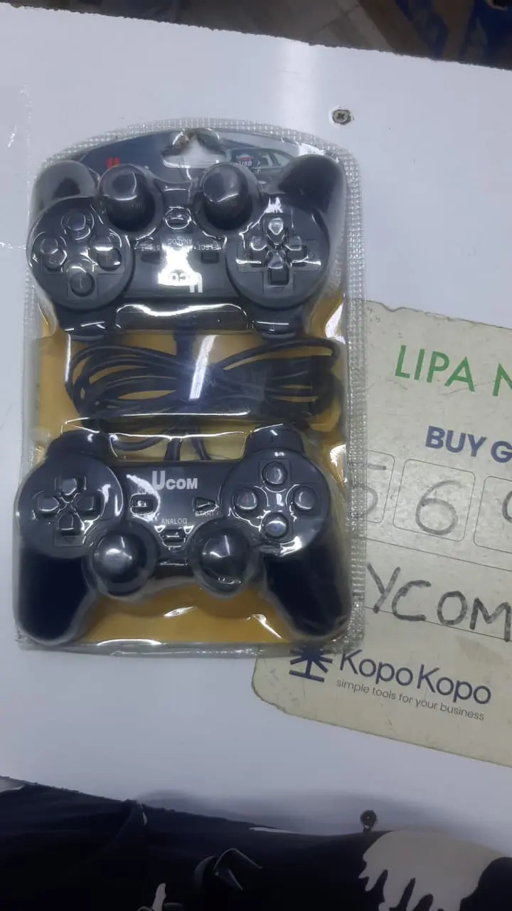 Ucom Twin USB Game Controller Gamepad Set – Dual Wired Analog Gaming Pads with Ergonomic Grip, Responsive Buttons & Long Cable Compatible with PC, Laptop & Classic Emulator Games for Multiplayer Gamin