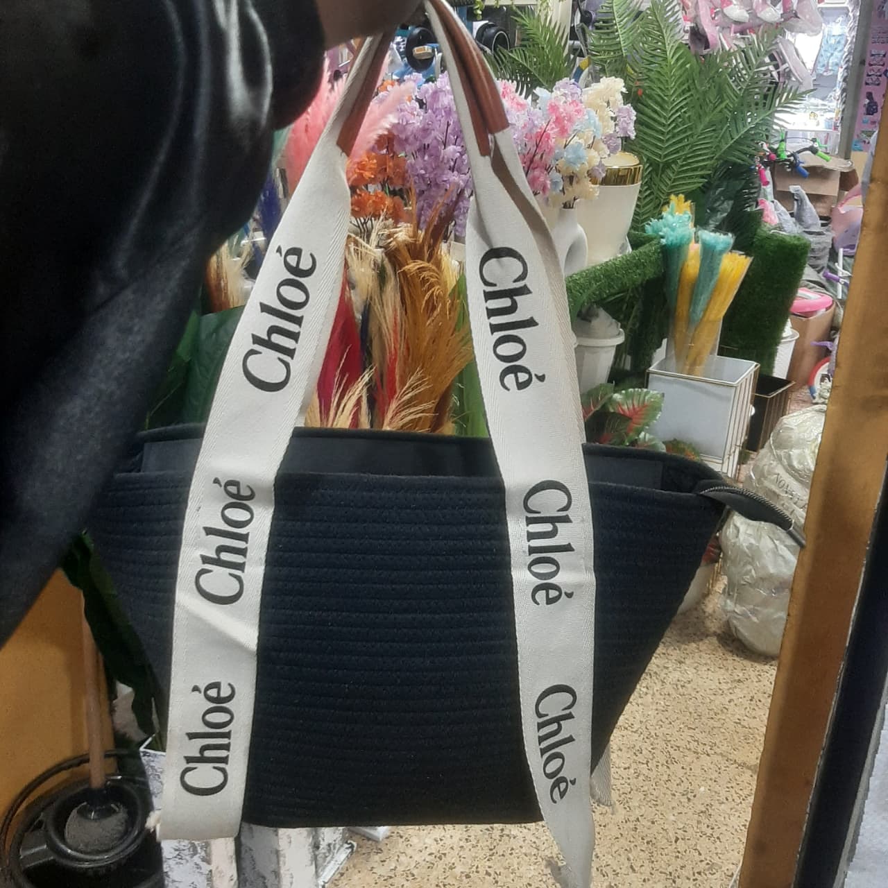 Chloe Stylish Women’s Tote Bag – Large Capacity Fashion Shoulder Handbag with Durable Handles, Elegant Design & Spacious Interior for Work, Shopping, Travel & Everyday Use