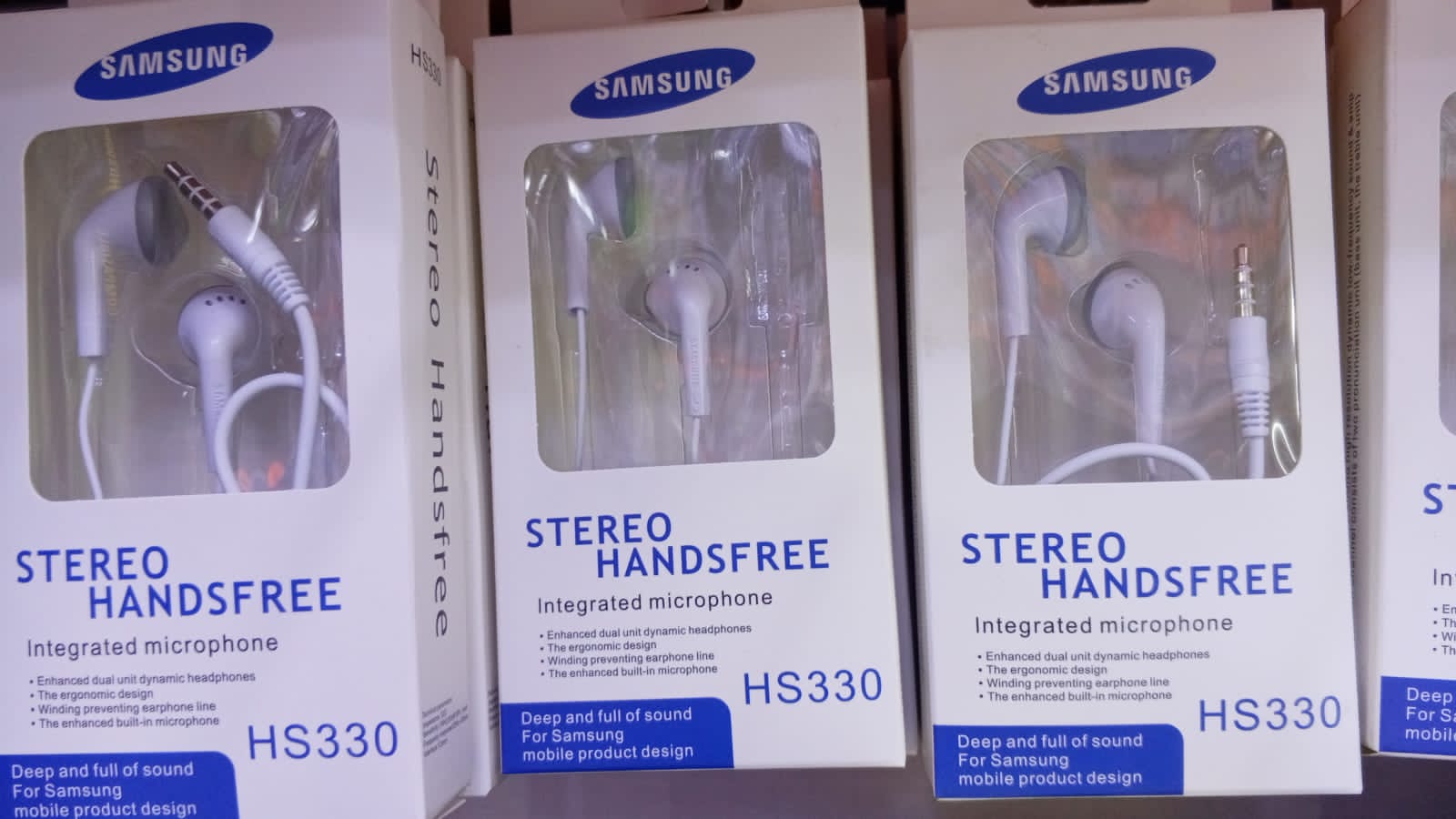 KIN /SAMSUNG / MUSIC 19 INSPIRED PREMIUM WIRED EARPHONES 🎧⚡ WITH HI-FI STEREO SOUND 🔊 DEEP BASS 🔥 NOISE ISOLATION 🔇 AND HD MICROPHONE 🎤