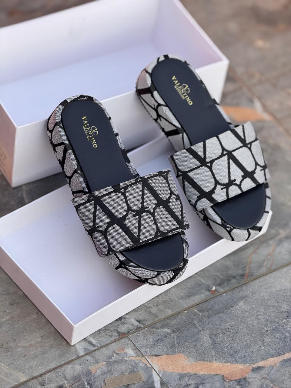 Valentino Style VLogo Monogram Platform Sandals - Women's High-Heel Canvas Slides - Luxury Toile Iconographe Mules in Red, Green, Black & Tan (Size 37-42)