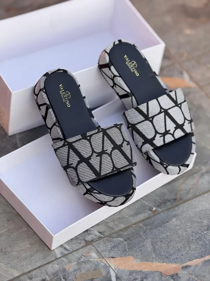 Valentino Style VLogo Monogram Platform Sandals - Women's High-Heel Canvas Slides - Luxury Toile Iconographe Mules in Red, Green, Black & Tan (Size 37-42)