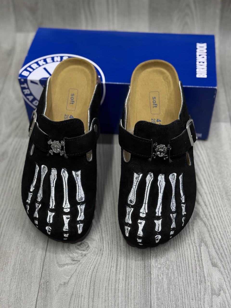 Unisex Skeleton Bone Graphic Clogs - Suede Leather Slippers with Skull Buckle & Cork Footbed