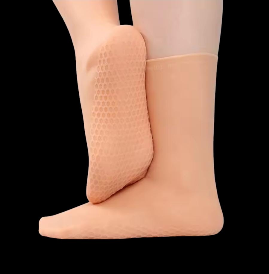 Silicone Moisturizing Socks for Dry Cracked Feet