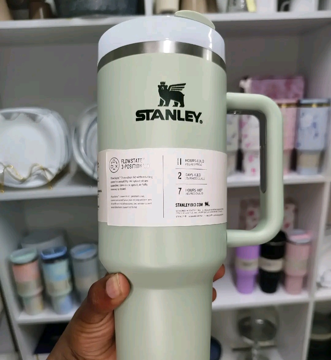 Original Stanley cup H2O Mug.  🔥 assorted colours