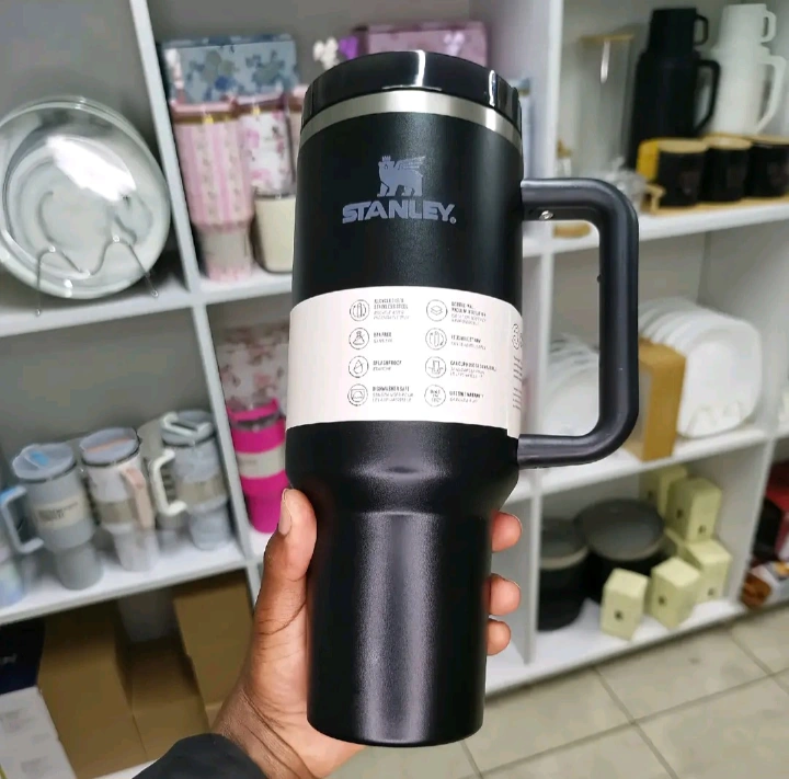 Original Stanley cup H2O Mug.  🔥 assorted colours