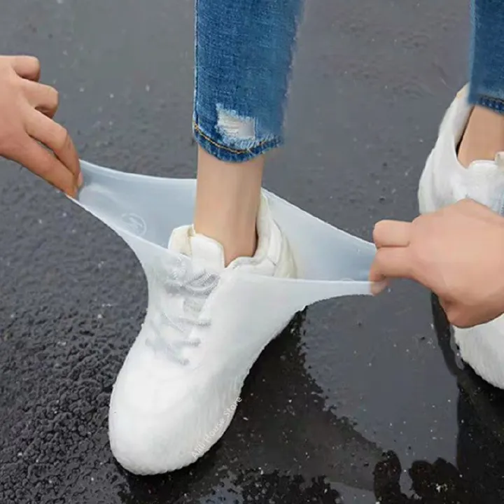 Outdoor waterproof shoe covers, portable, rainproof, anti-slip, snowproof, wear-resistant, adult latex shoe covers